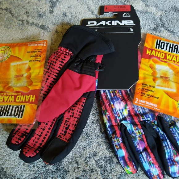 NWT Dakine Snowboarding Skiing Park Crossfire Tokyo Nights Dakine Gloves 🧤 - Picture 5 of 5